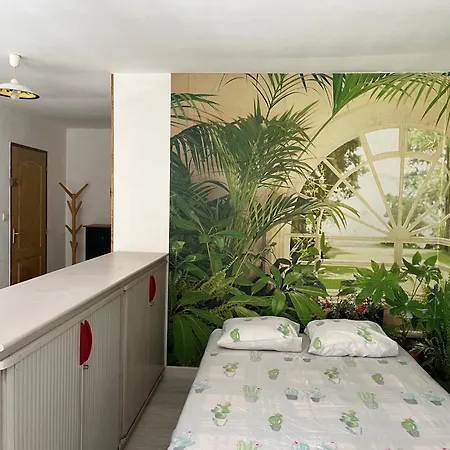 Le Passflore Proche Lascaux Apartment *